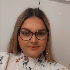 Meet your Posher, Bella